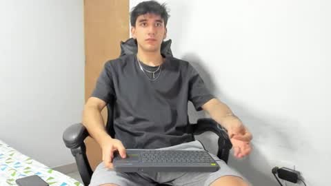 Leo Jones online show from September 30, 2025, 2:38 am