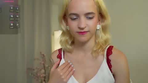  Ashly  online show from October 16, 2025, 4:19 pm