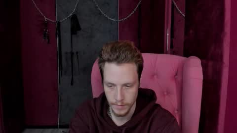 Leo online show from November 19, 2025, 3:56 pm