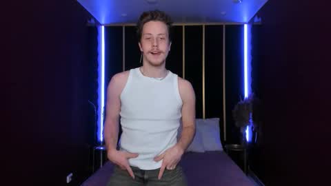 Leo online show from November 28, 2025, 11:40 pm