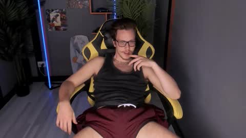 Leo online show from November 30, 2025, 2:04 am