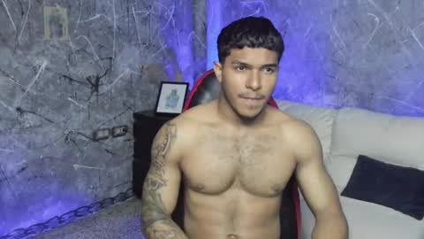 Leo independent model online show from September 17, 2025, 11:50 pm