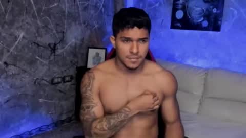 Leo independent model online show from February 26, 2026, 1:37 am