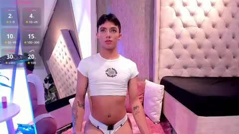 leohard_ online show from April 21, 2026, 12:11 pm