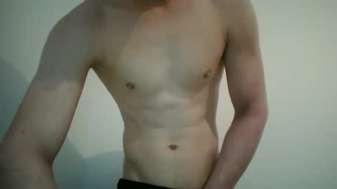 Snapshot of leon_071 chatting on February 7, 2026, 11:03 am leon_071 online show from February 7, 2026, 11:03 am