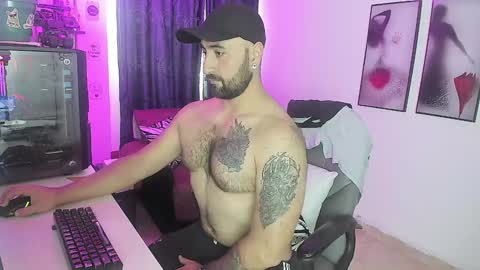 Snapshot of leon_1717 chatting on January 9, 2025, 4:06 pm Leon online show from January 9, 2025, 4:06 pm