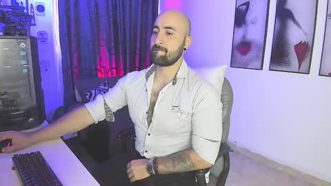 Snapshot of leon_1717 chatting on January 12, 2025, 10:01 pm Leon online show from January 12, 2025, 10:01 pm