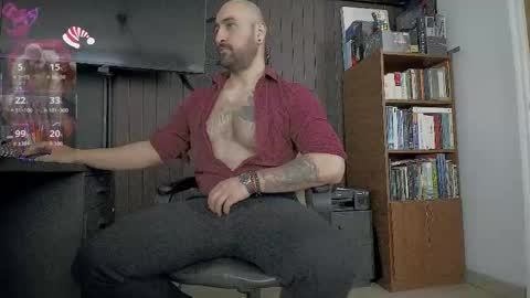 Snapshot of leon_1717 chatting on December 16, 2025, 1:16 pm Leon online show from December 16, 2025, 1:16 pm