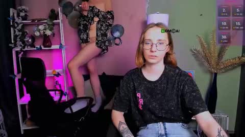 Leona online show from November 22, 2025, 10:42 pm