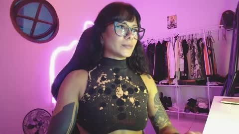 Snapshot of leona_moon13 chatting on June 6, 2026, 2:22 pm LeonaMoon online show from June 6, 2026, 2:22 pm