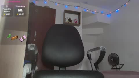 iam leonal online show from March 4, 2025, 6:39 pm