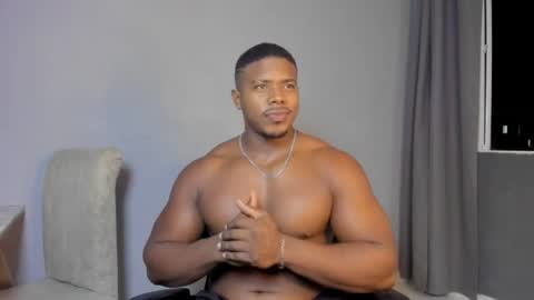 Leandro jones online show from July 21, 2026, 1:19 am