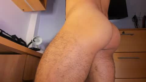 Snapshot of leonardo_sanguinnetti chatting on July 24, 2026, 11:47 pm JOSEPH online show from July 24, 2026, 11:47 pm