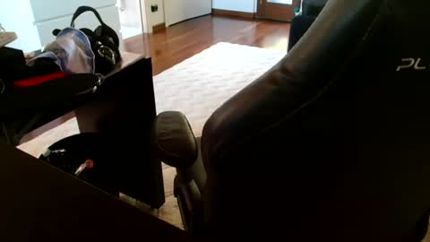 Snapshot of leone44 chatting on July 3, 2026, 7:53 pm angel e sonia online show from July 3, 2026, 7:53 pm