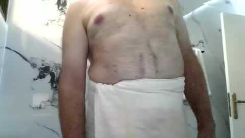 leonew71 online show from December 18, 2025, 5:35 am