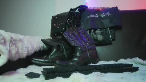 Lenardo jaramillo online show from December 3, 2024, 12:06 pm