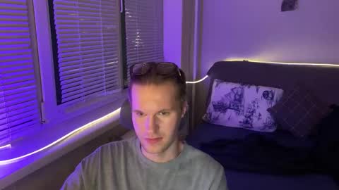 Leon online show from January 14, 2026, 11:20 pm