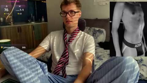 Leon online show from March 10, 2026, 9:03 am