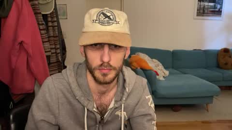 Leon online show from February 8, 2026, 3:26 pm