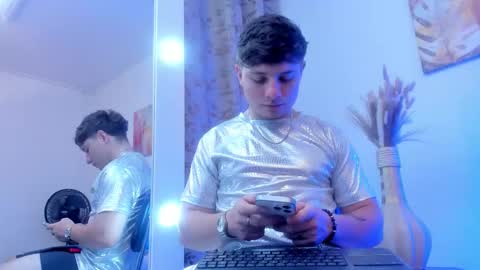 Leo  online show from October 16, 2025, 9:49 pm