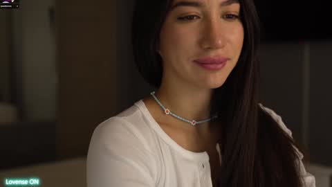 Leora online show from December 9, 2024, 4:05 pm