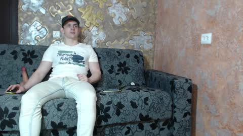 leoroman online show from January 12, 2025, 1:37 pm