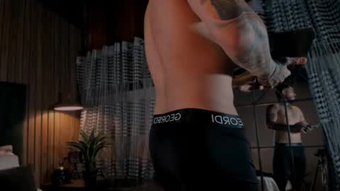 Leo Salvatore online show from January 21, 2025, 2:54 am