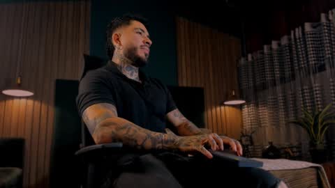 Leo Salvatore online show from February 4, 2025, 4:05 am