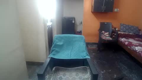 Snapshot of leosbroad chatting on December 31, 2024, 8:04 am Leo online show from December 31, 2024, 8:04 am