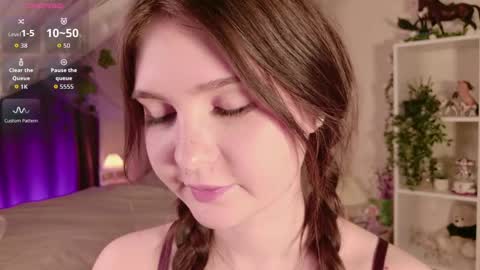 Nicole Moore online show from April 21, 2026, 4:01 pm