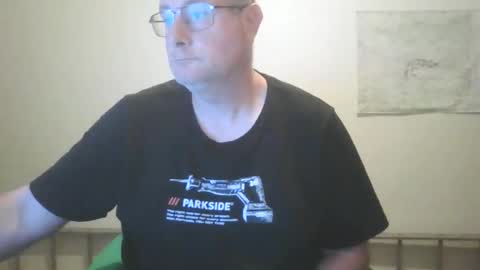 homquisgode online show from November 16, 2025, 7:14 am