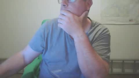 homquisgode online show from November 23, 2025, 3:45 pm