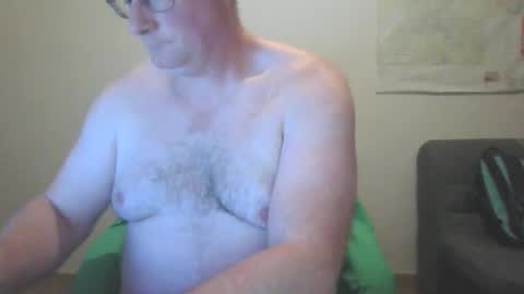 homquisgode online show from December 4, 2025, 1:09 pm