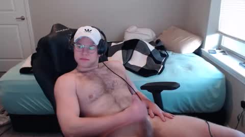 Snapshot of leroy_lew chatting on January 1, 2025, 11:07 pm leroy_lew online show from January 1, 2025, 11:07 pm