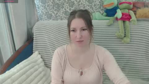 Snapshot of lesanamagic chatting on June 4, 2026, 9:37 am LesanaMagic online show from June 4, 2026, 9:37 am