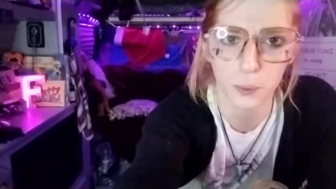 LesleyGumGrass- The Boring Trans girl online show from February 27, 2025, 12:43 am