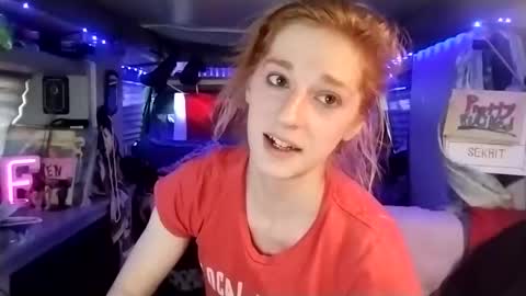 LesleyGumGrass- The Boring Trans girl online show from March 10, 2025, 4:46 pm