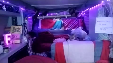 LesleyGumGrass- The Boring Trans girl online show from March 12, 2025, 8:41 am