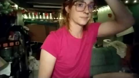 Snapshot of lesleygumgrass chatting on July 14, 2026, 7:13 am LesleyGumGrass- The Boring Trans girl online show from July 14, 2026, 7:13 am