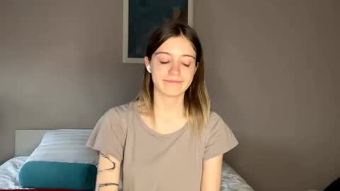 Sia online show from November 14, 2025, 11:31 am