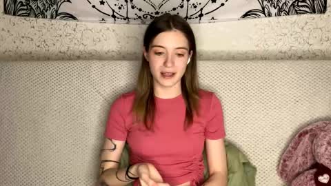 Sia online show from December 3, 2025, 12:14 pm