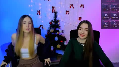 leslie_bird online show from December 22, 2025, 8:22 am