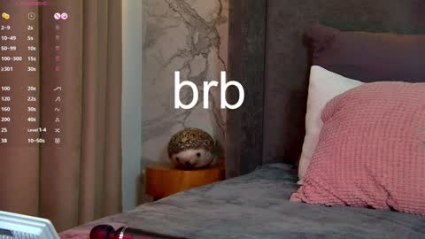 Snapshot of lesliemines chatting on January 14, 2025, 11:31 am Leslie online show from January 14, 2025, 11:31 am