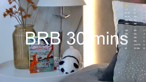 Snapshot of lesliemines chatting on January 17, 2025, 12:10 pm Leslie online show from January 17, 2025, 12:10 pm