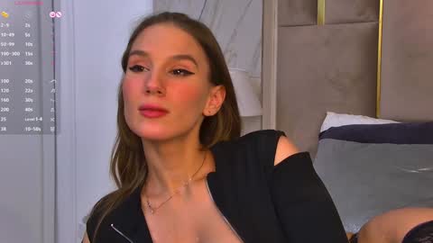 Snapshot of lesliemines chatting on February 5, 2025, 8:32 am Leslie online show from February 5, 2025, 8:32 am