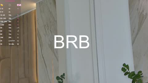 Snapshot of lesliemines chatting on February 20, 2025, 11:20 am Leslie online show from February 20, 2025, 11:20 am