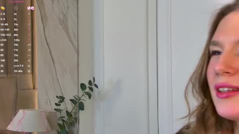 Snapshot of lesliemines chatting on February 25, 2025, 8:47 am Leslie online show from February 25, 2025, 8:47 am