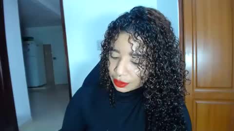 lesly online show from February 8, 2025, 10:40 pm