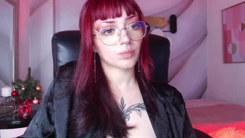 Less  online show from December 4, 2024, 12:14 pm