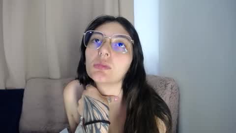 lessliee online show from March 27, 2026, 6:08 am